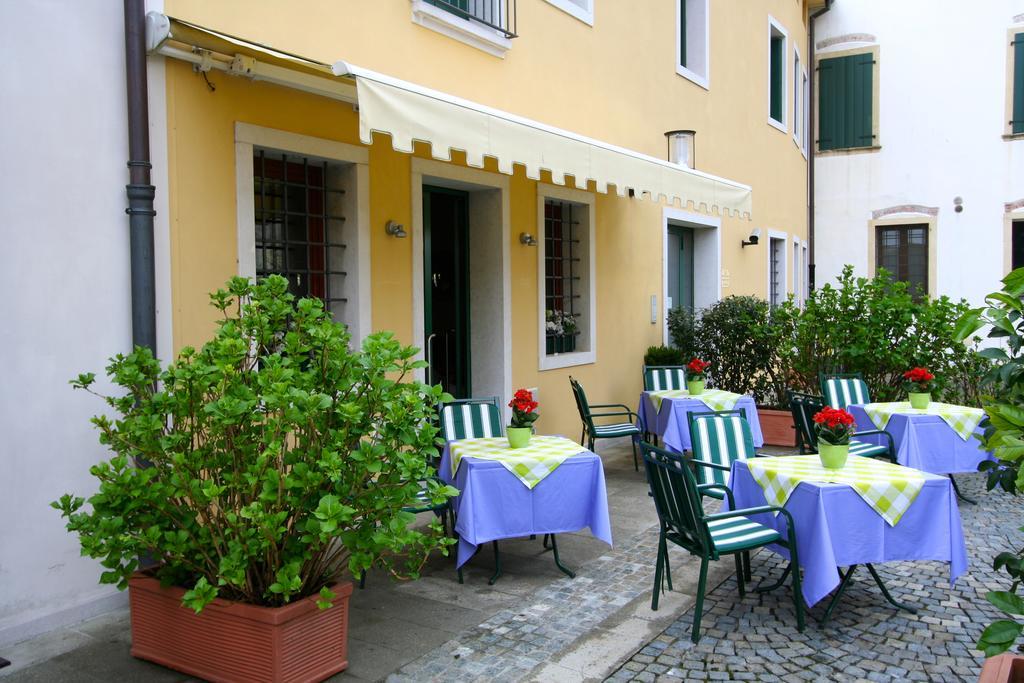 Charming Hotel Dei Chiostri フォッリーナ エクステリア 写真