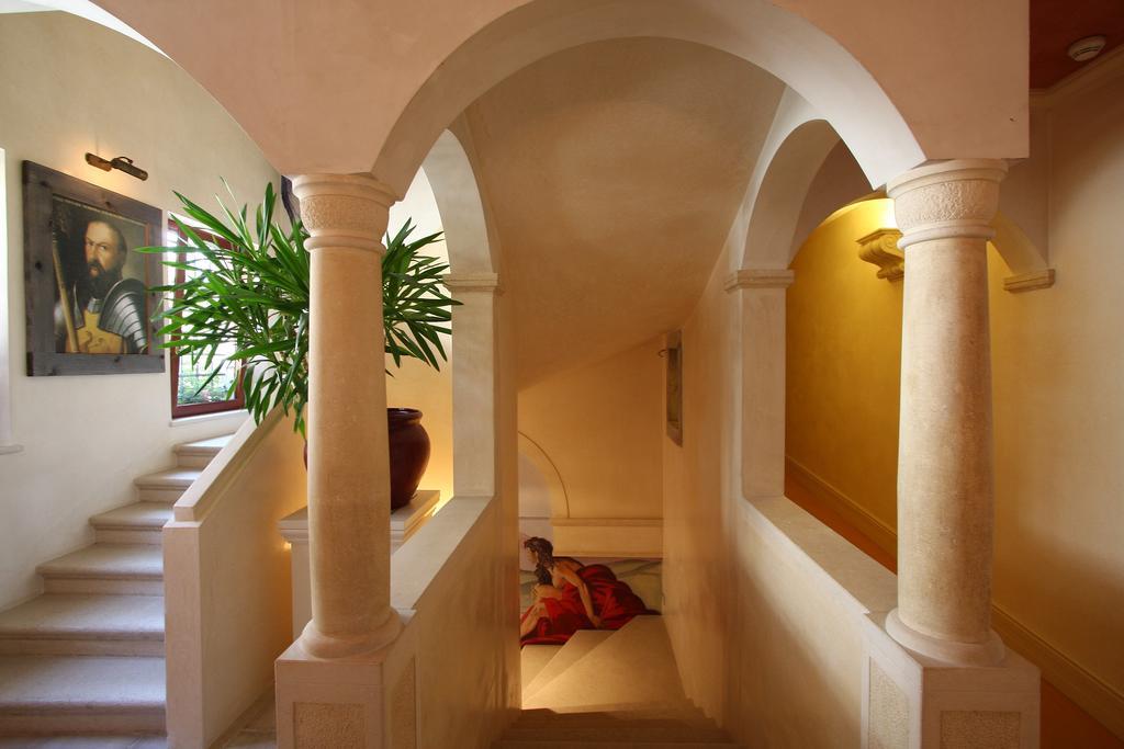 Charming Hotel Dei Chiostri フォッリーナ エクステリア 写真
