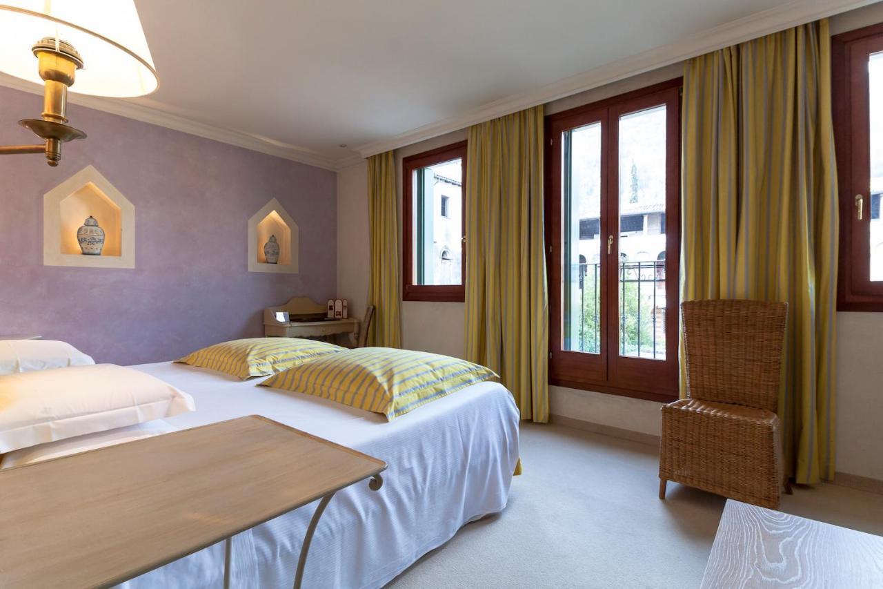 Charming Hotel Dei Chiostri フォッリーナ エクステリア 写真